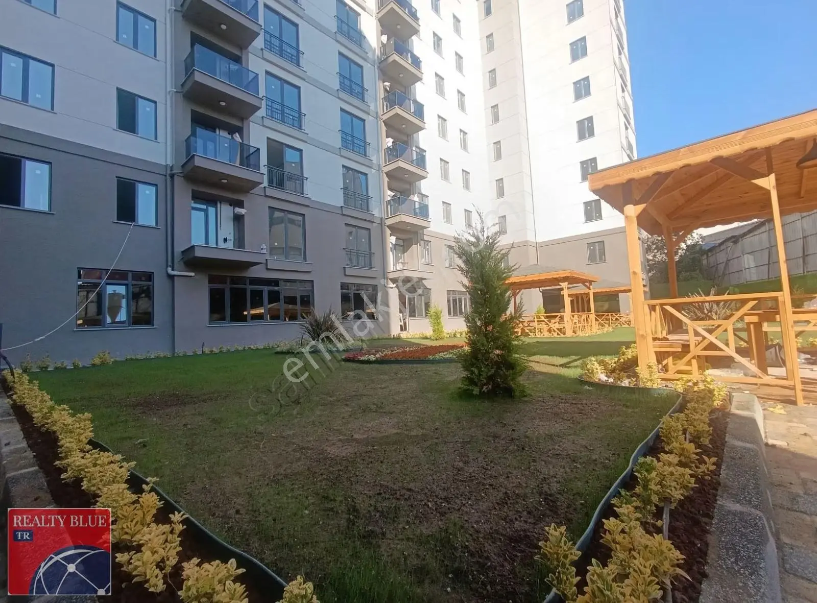 Sultanbeyli Metroya Yürüme Mesafesinde 2+1 Satılık Daire - Görsel 3
