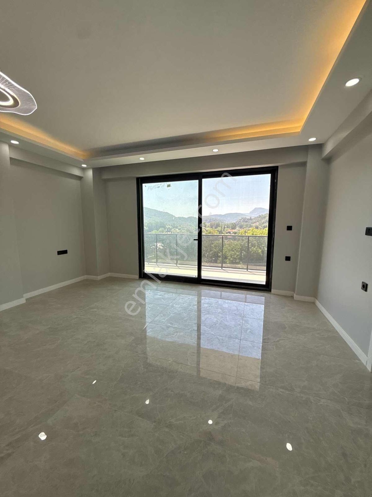 "ula Elmalı'da Özel Tasarım 220 M² Lüks Müstakil Villa" - Görsel 31