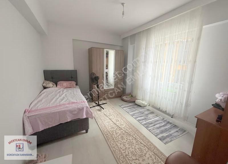 Mertcan'dan Güvenlikli Site İçi İskanlı Balkonlu Ara Kat 3+1 - Görsel 2