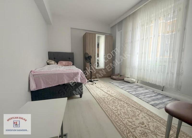 Mertcan'dan Güvenlikli Site İçi İskanlı Balkonlu Ara Kat 3+1 - Görsel 19
