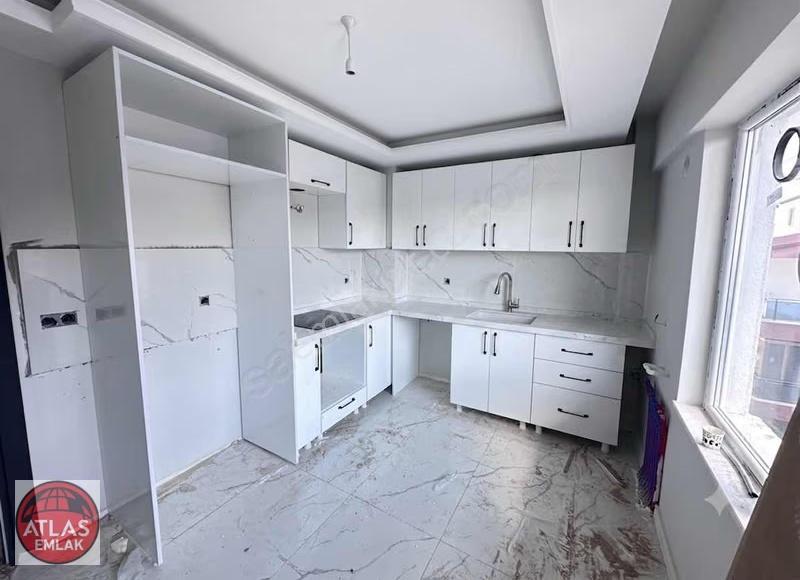 Atlas'tan Dev Balkonlu Güneycephe Şehir Manzaralı Kilerli