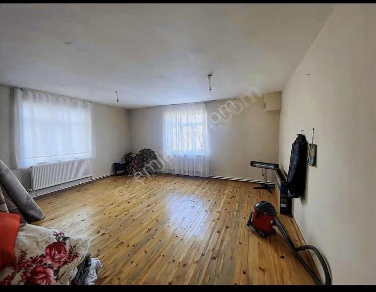 Şeyma Emlaktan Kiralık Alpaslan Mahalesinde 3+1müstakil Ev - Görsel 14