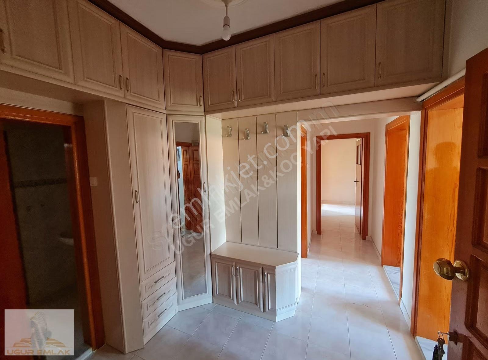 Bosna Hersek'te Üniversite Yakını Kiralık 3+1 Daire - Görsel 10