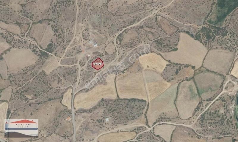 Yenice, Kovancı, Köye Yakın, Yolu Olan, 585 M2 Satılık Arsa