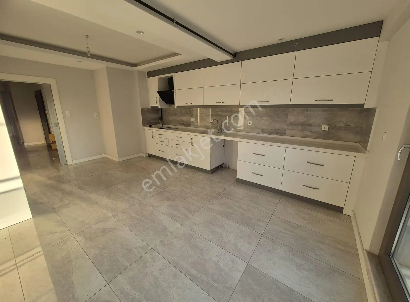 Yenişafak Mahallesinde Park Cepheli 160 M2 Satılık Lüks Daire