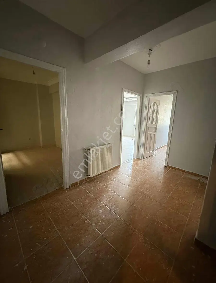 Muhacır Mah'de Kiralık 2+1 Ara Kat Daire - Görsel 4