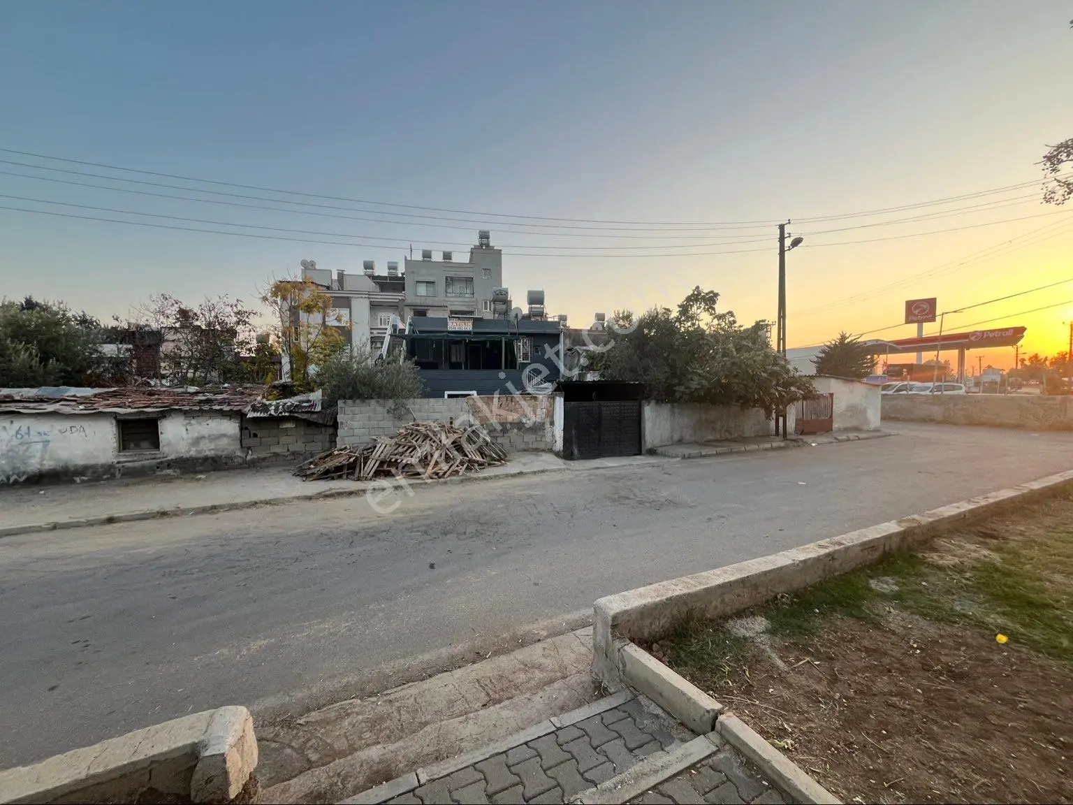 Beykent Den Mersin Akdeniz Çay Mh De Satılık Komple Bina - Görsel 4