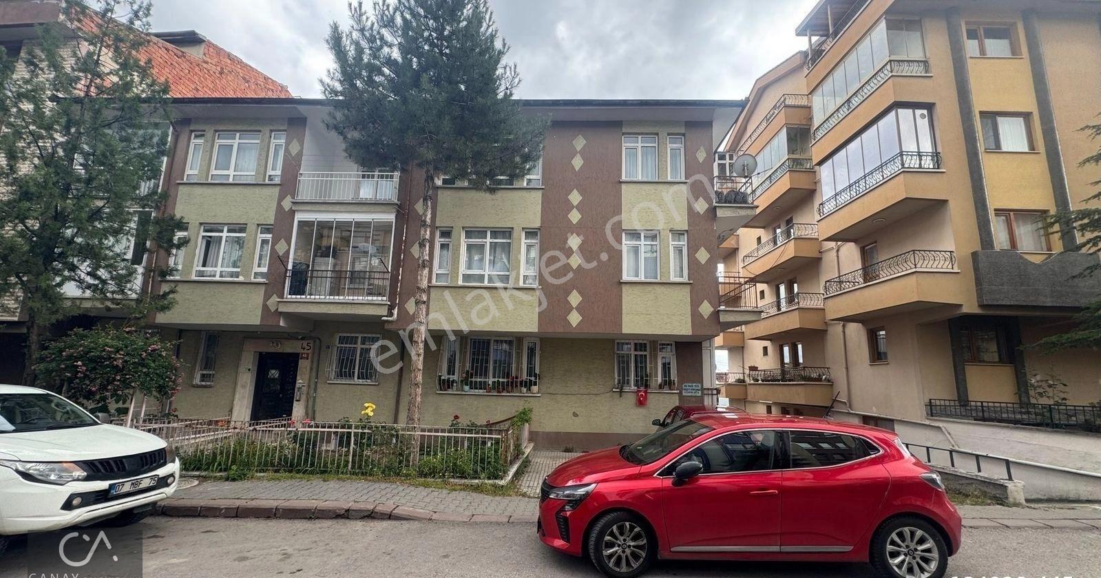 Yenimahalle Tepealtı Mh Mohaç Sk Ankara Şehir Manzaralı 3+1 125 M2 Satılık
