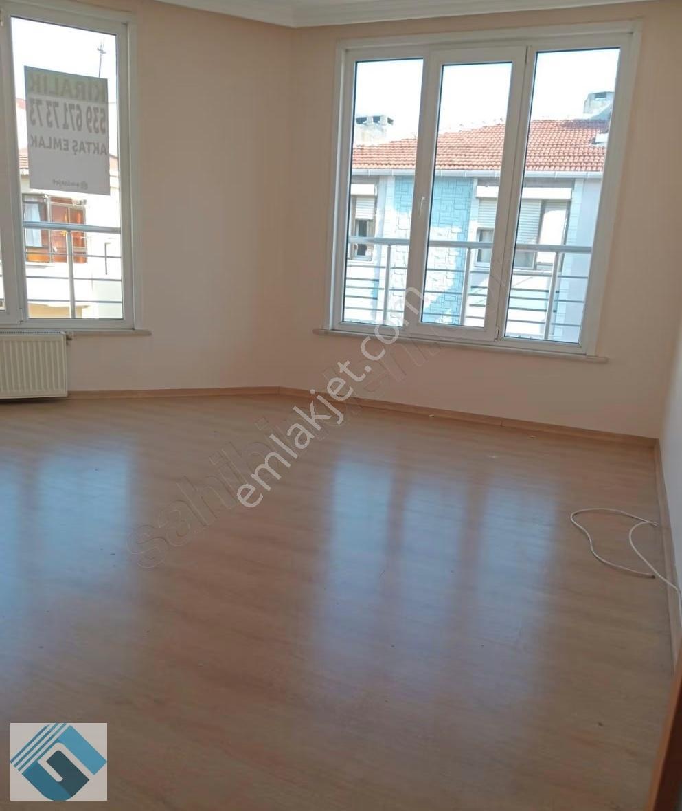 Bahçelievler Cumhuriyet Mahallesi Satılık Temiz 3+1 Dublex Daire - Görsel 4