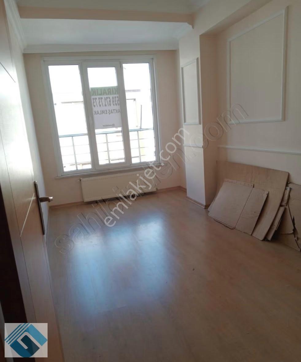 Bahçelievler Cumhuriyet Mahallesi Satılık Temiz 3+1 Dublex Daire - Görsel 2