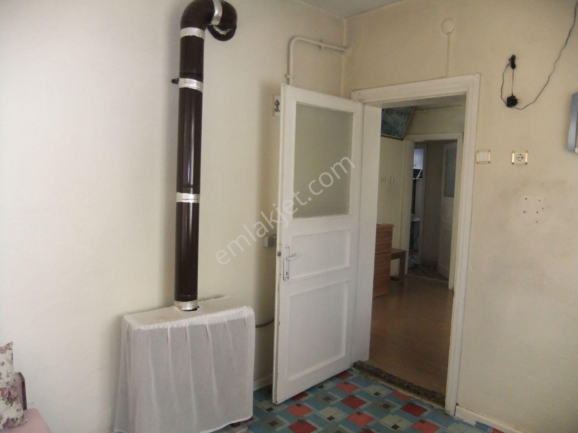Derince Merkezde Eşyalı Aileye Be Bekara Uygun 3+1 Daire. - Görsel 13