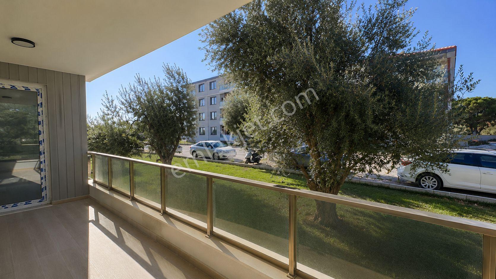 No:10 Gayrimenkul’den Sahil Yolu Üzerinde Özel Mimarili 135 M² 3+1 Bahçe Katı Daire - Görsel 17