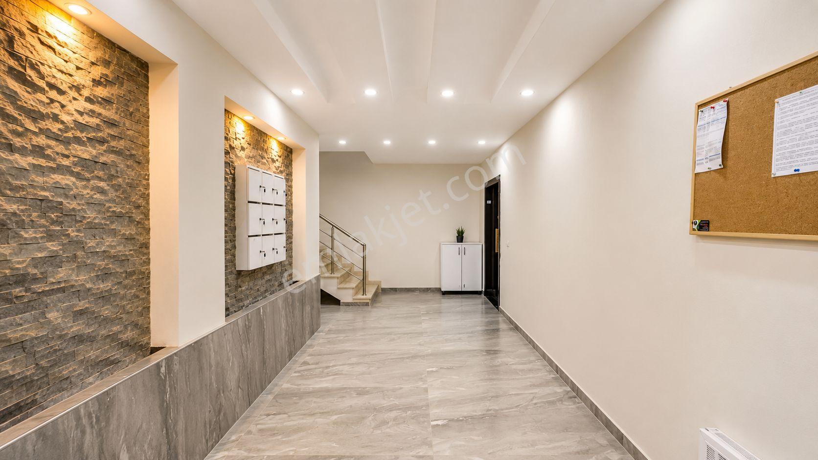 No:10 Gayrimenkul’den Sahil Yolu Üzerinde Özel Mimarili 135 M² 3+1 Bahçe Katı Daire - Görsel 5