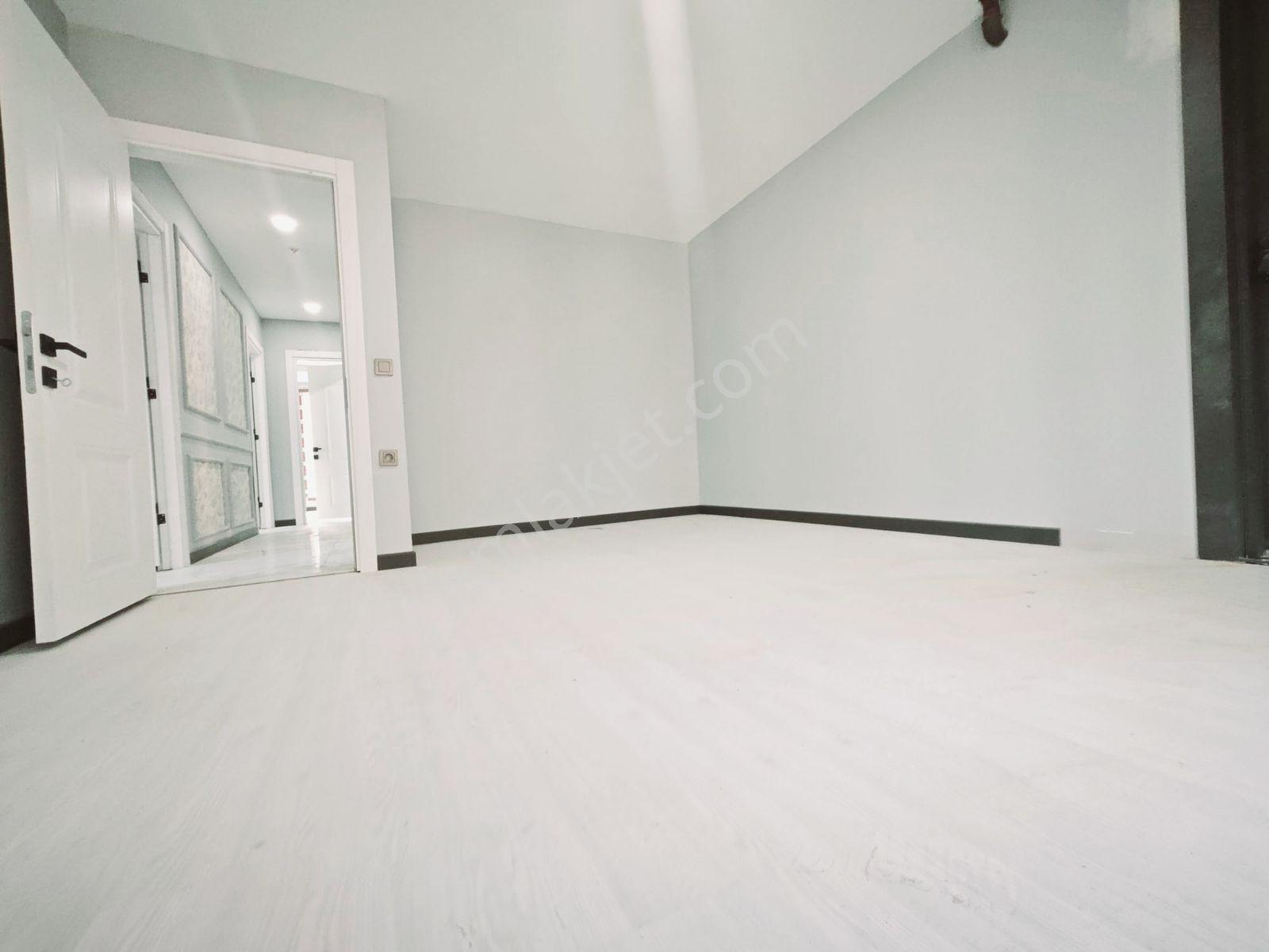 Ataşehir'de Lüks Site İçerisinde 3+1 Satılık Daıre - Görsel 13