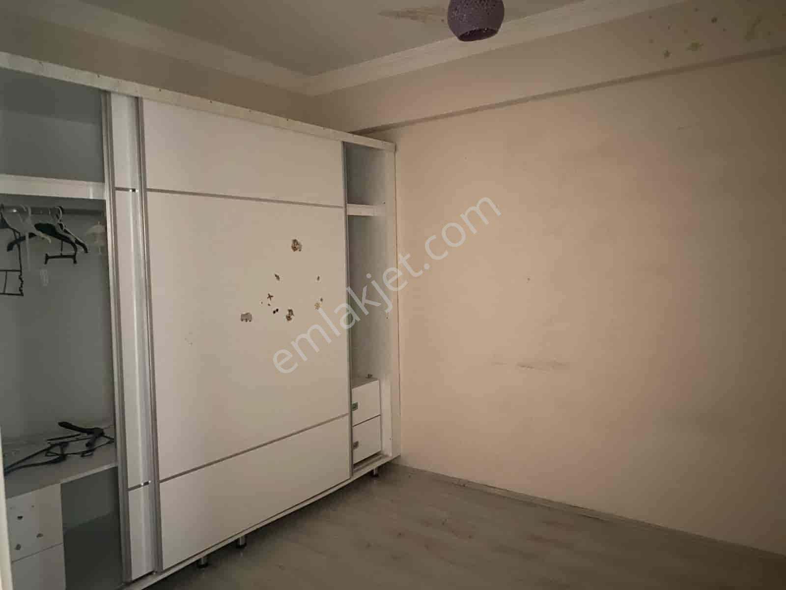 Meta'dan İzmir Kiraz İstiklal De Kiralık 3+1 Daire - Görsel 4