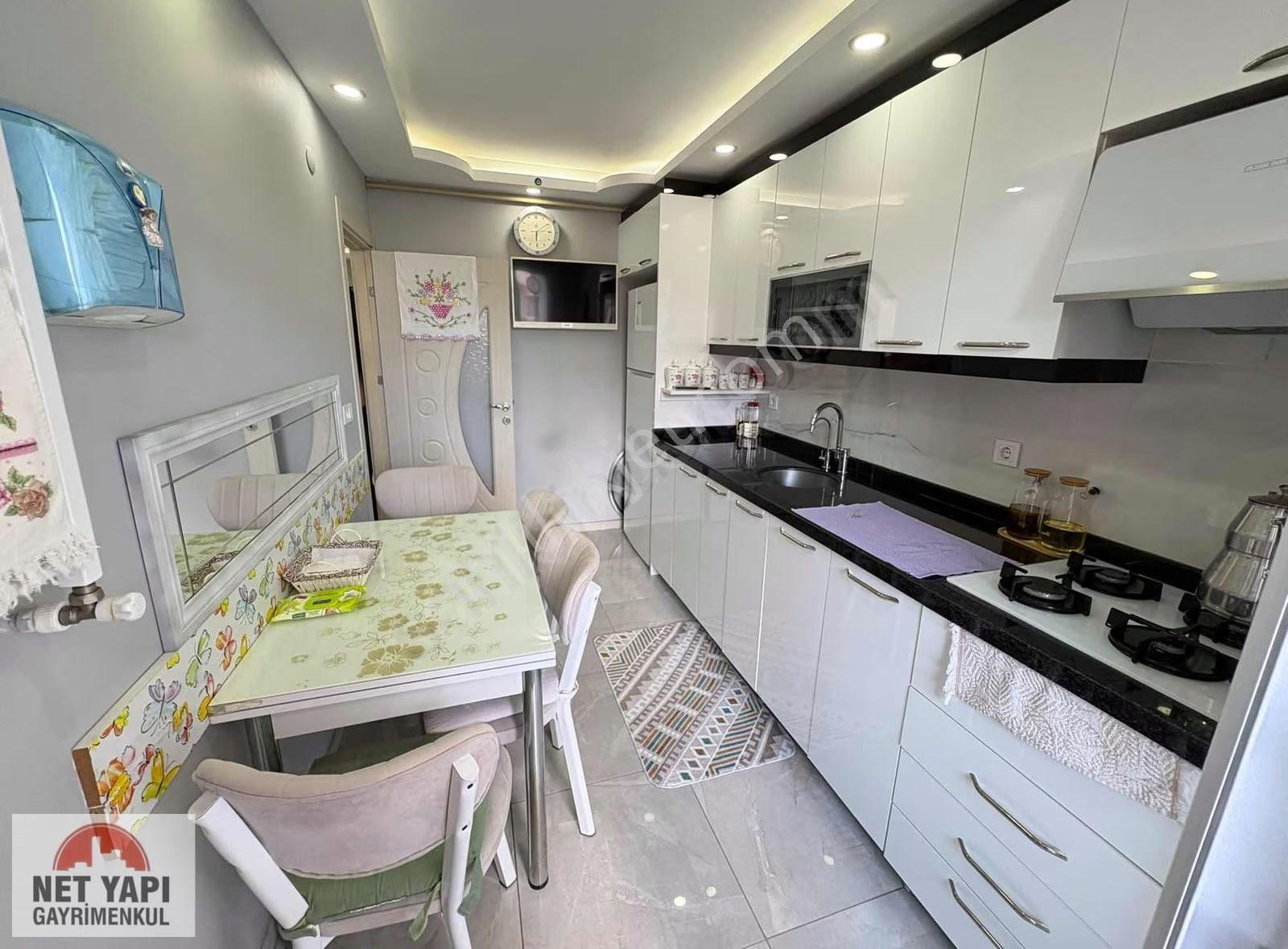 Net Yapı'dan Otoparklı Asansörlü Ebeveyn Banyolu Satılık Daire - Görsel 7