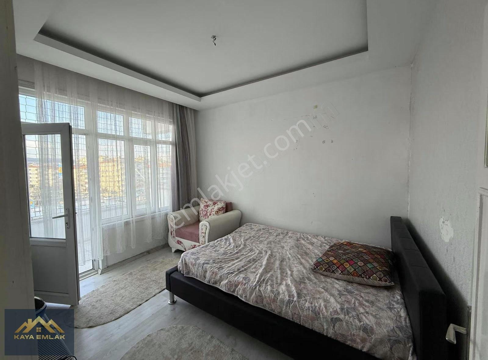 Konak Mahallesinde Kiralık 3+1 Geniş Daire - Görsel 13