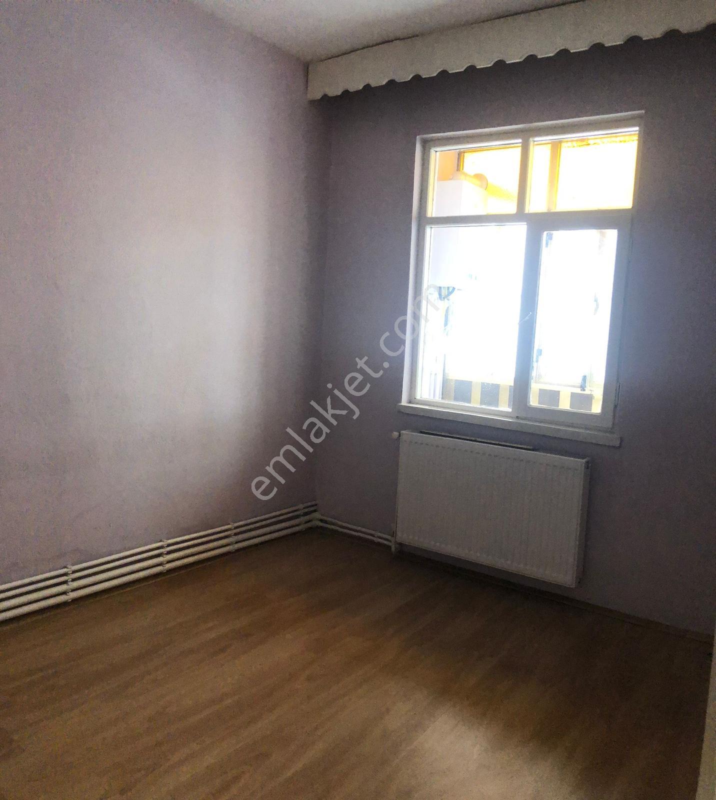 Dinamikten Meydan Mahallesi Kiralık 2+1 1. Kat Çarşı Merkez - Görsel 4