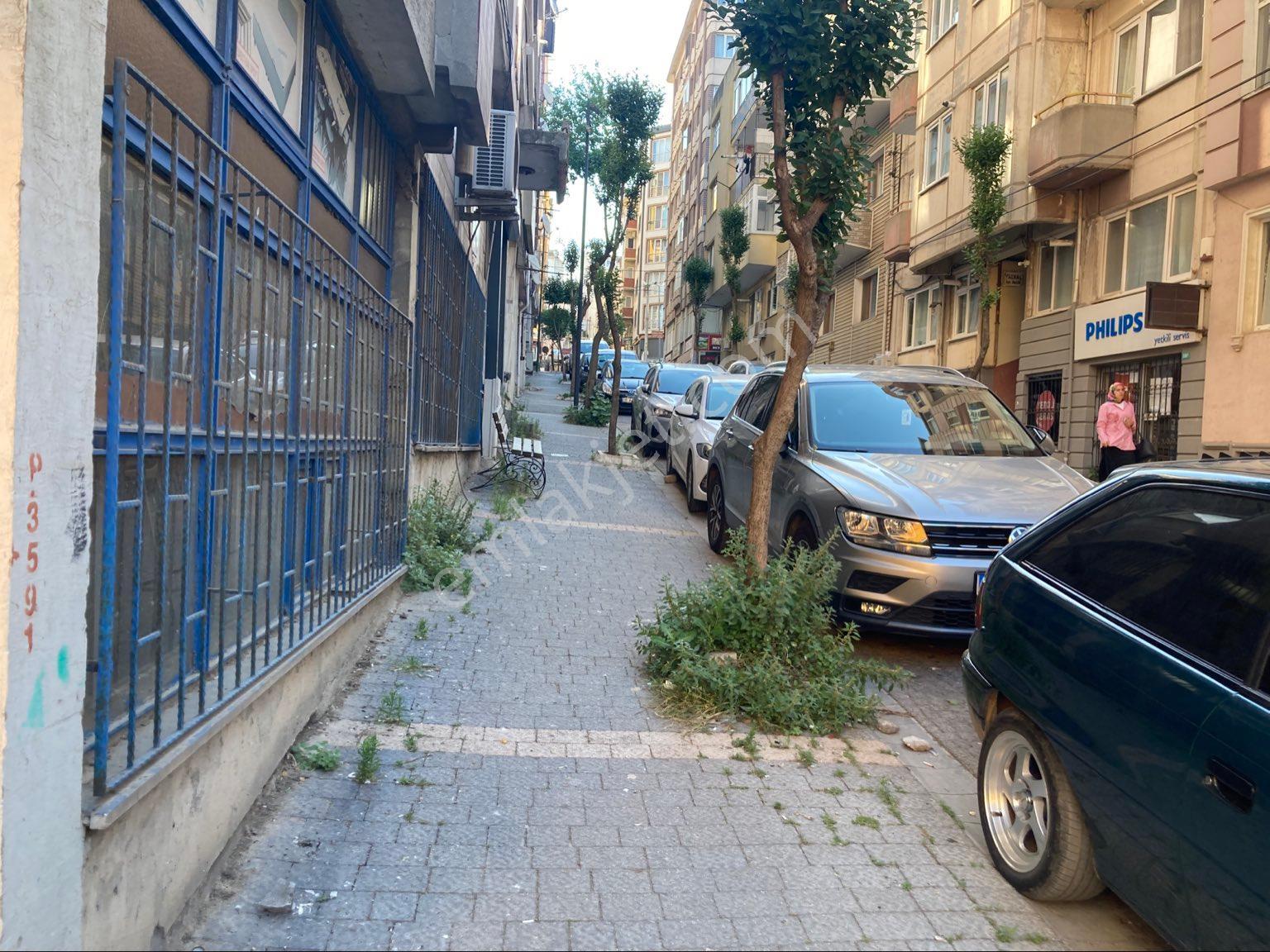 Çarşı İçi Sıra Kolon Satılık Dükkan - Görsel 15