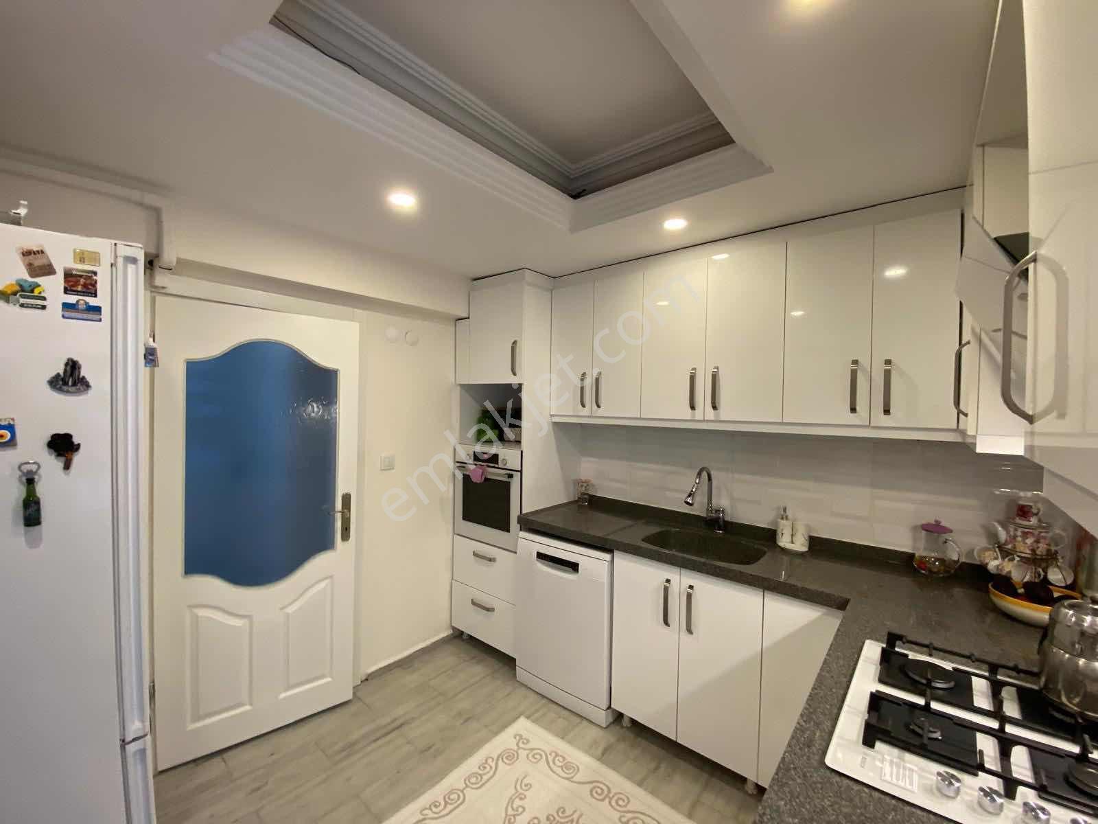 Kuşadası Marina Bölgesinde Satılık 3+1 Fırsat Daire - Görsel 31
