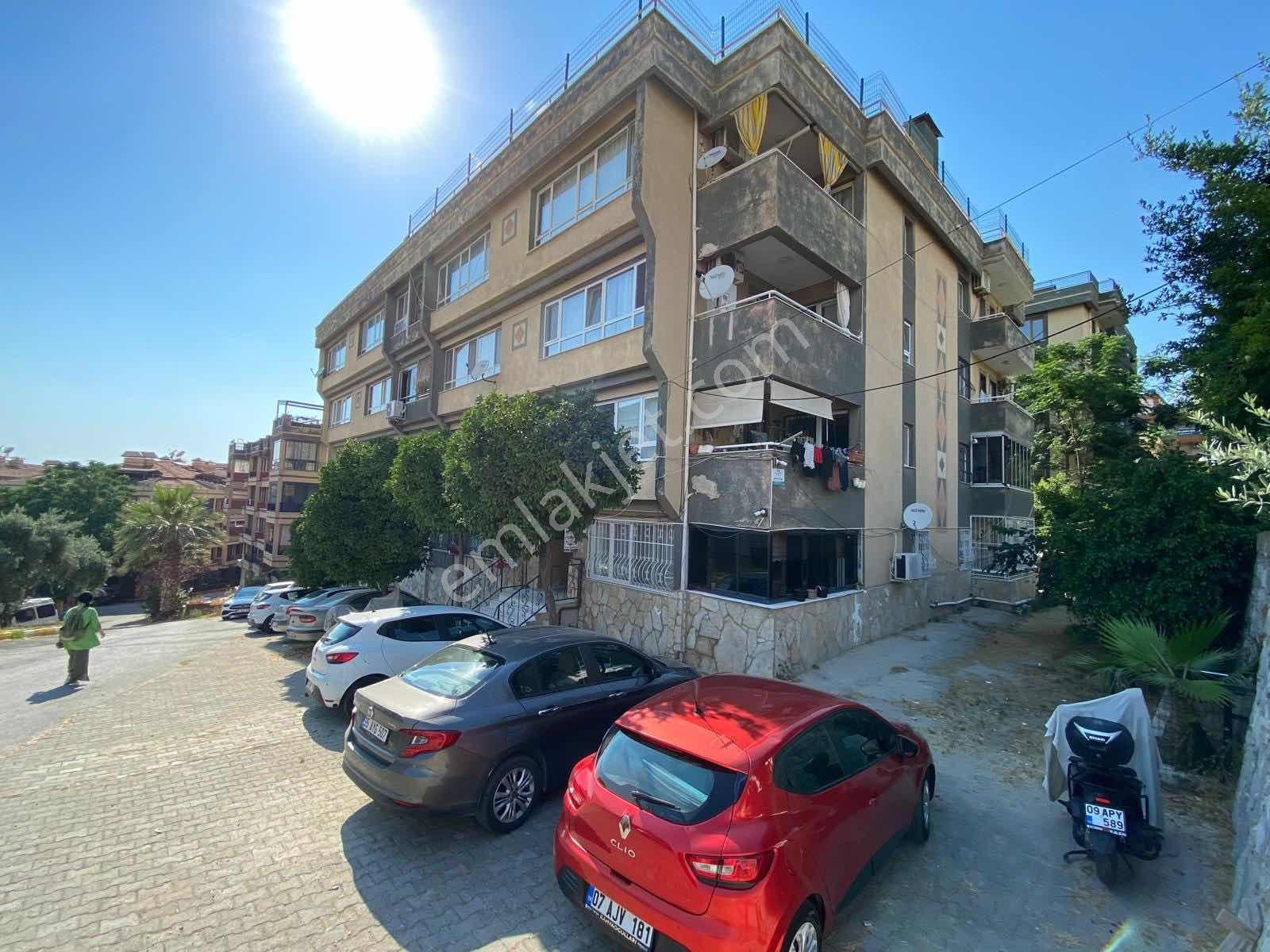 Kuşadası Marina Bölgesinde Satılık 3+1 Fırsat Daire - Görsel 13