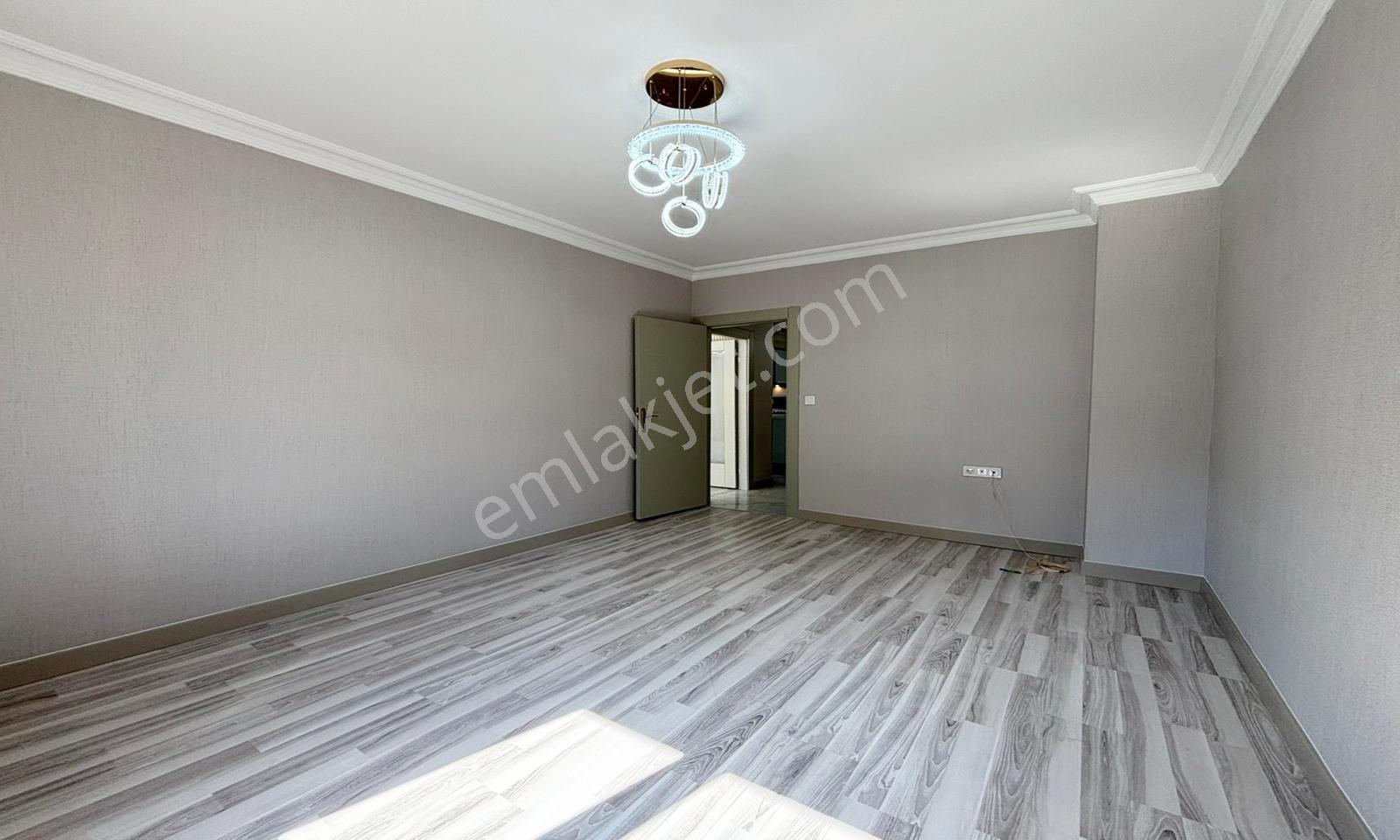 Bulvar'dan Karakaya'da Caddeye Yakın Geniş Masrafsız 3+1 Daire!! - Görsel 29