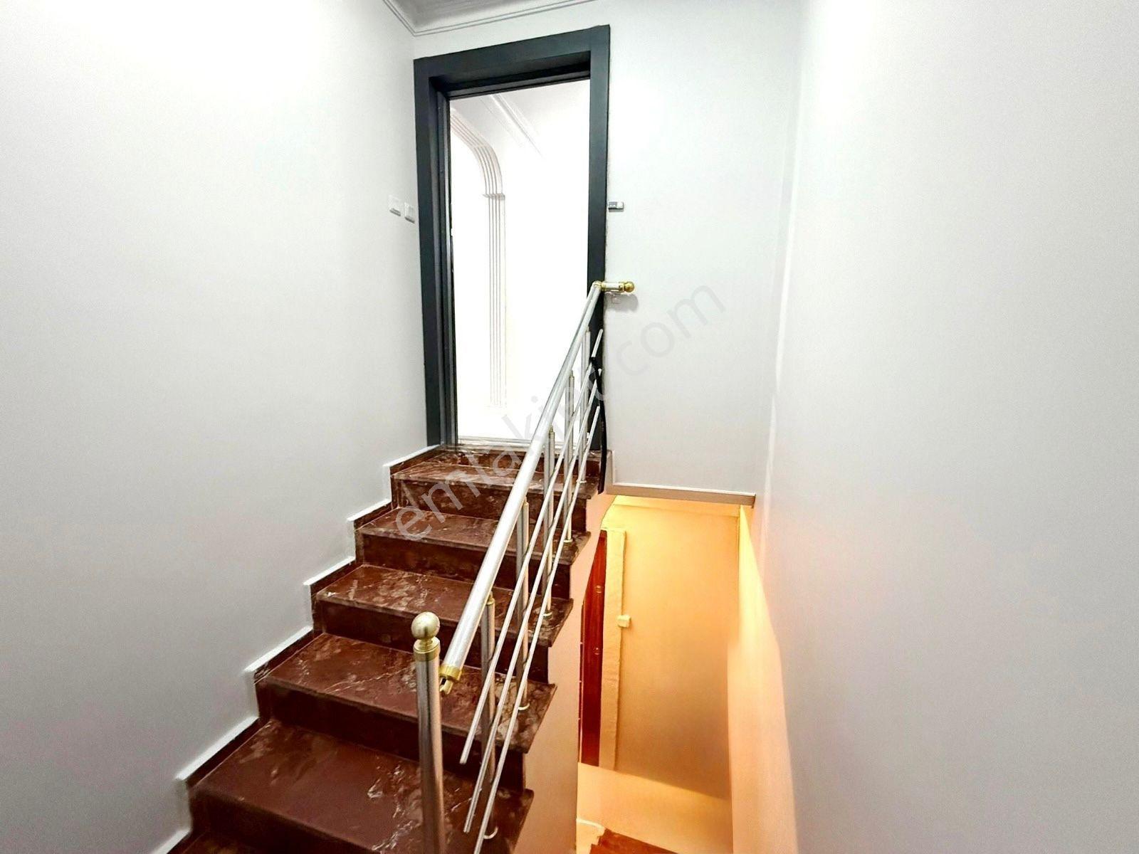 300 M² | Müstakil Dubleks | 2 Ayrı Giriş | Büyük Teras | Düz Tavan - Görsel 8