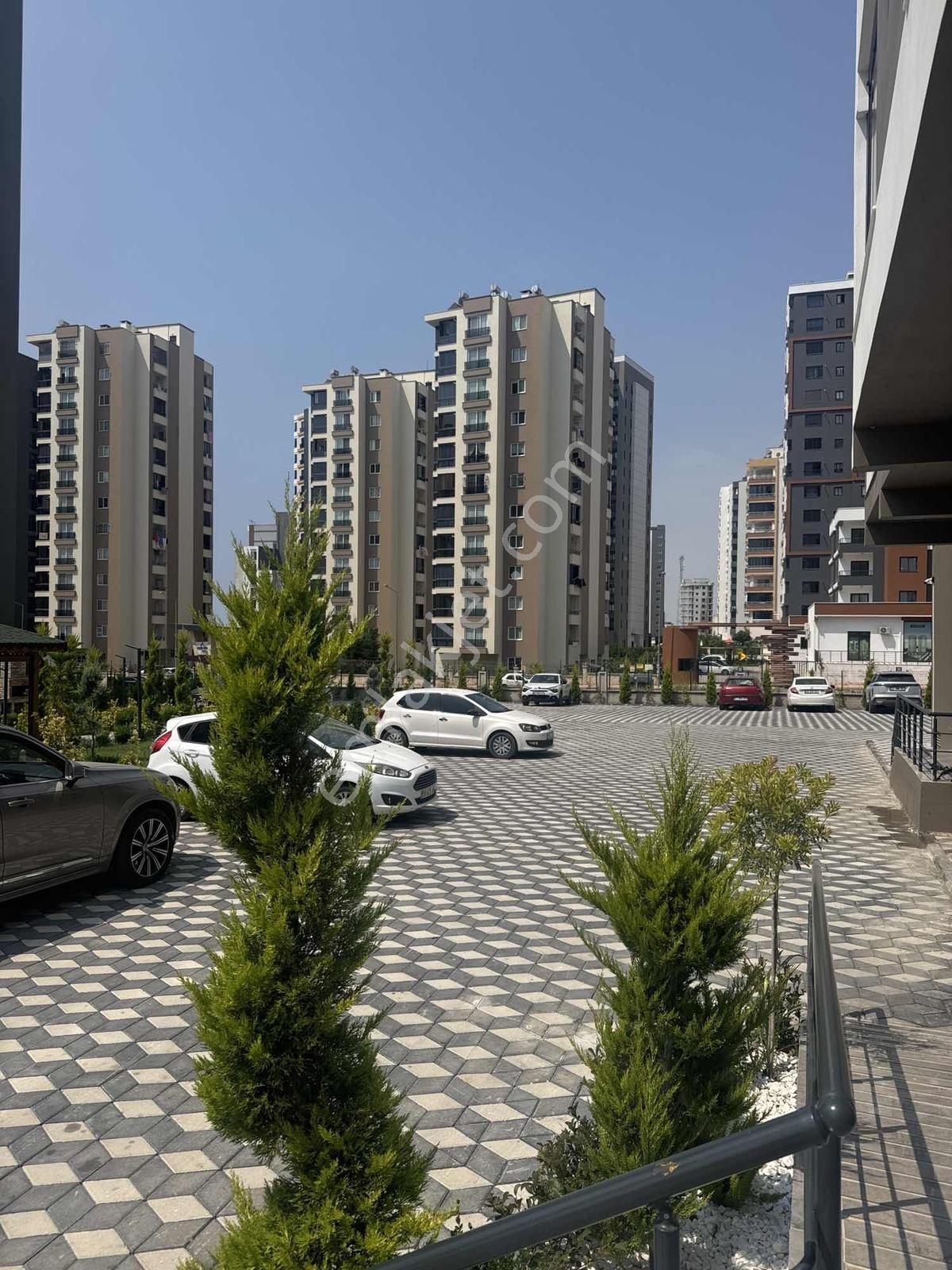 Mezitli Akdeniz Mah 3 Cepheli Geniş Balkonlu Lüks Daire - Görsel 22