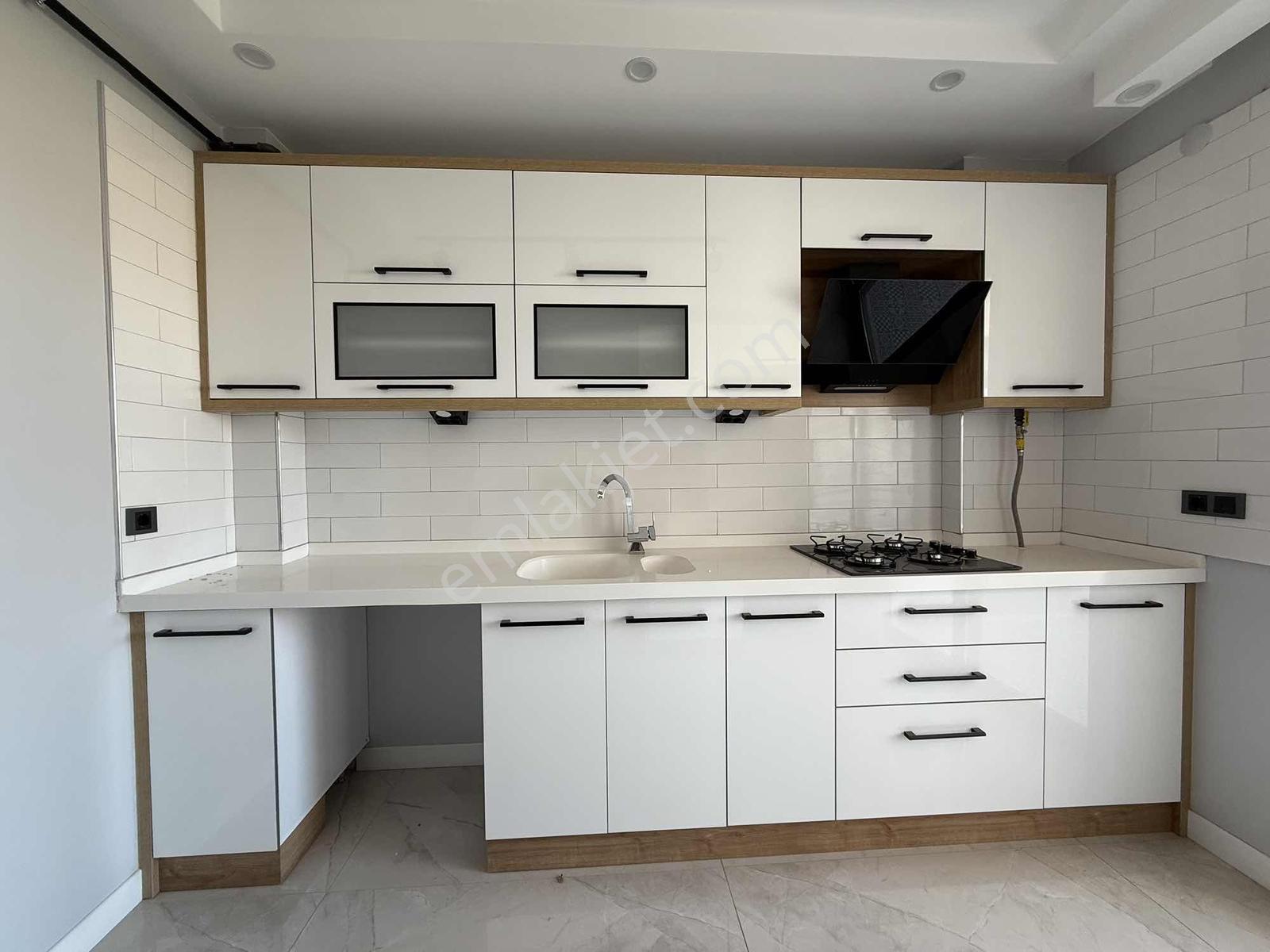 Onmax Cumhuriyet'te Satılık Sıfır 2+1 110 M2 Ara Kat Daire - Görsel 4