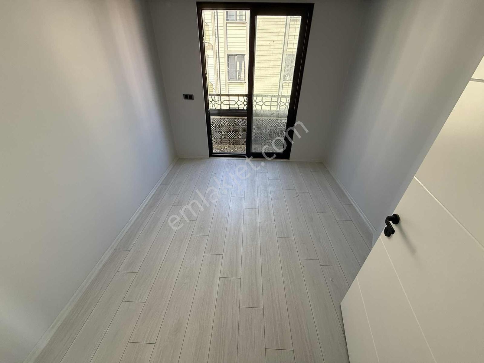 Onmax Cumhuriyet'te Satılık Sıfır 2+1 110 M2 Ara Kat Daire - Görsel 35