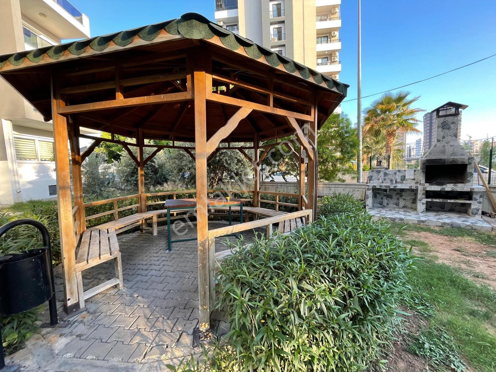 Tüzün'den 34. Cadde'de 1+1 Havuzlu Satılık Daire - Görsel 21