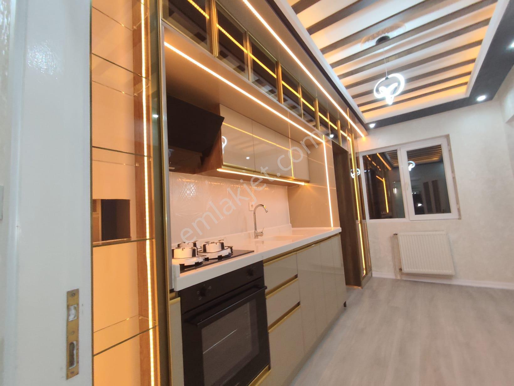 Yılmaz Gayrımenkulden Asansörlü 3+1 Ful Yapılı Satılık Daire 5.150 - Görsel 26