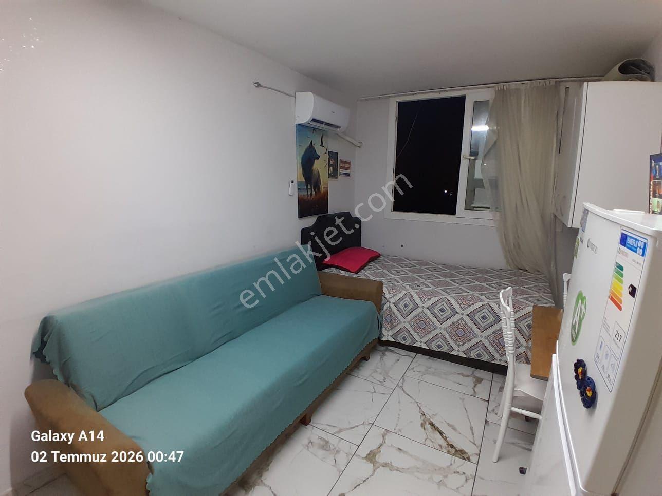 Metro Durağı Civarında Eşyalı Daire 1+0 - Görsel 5