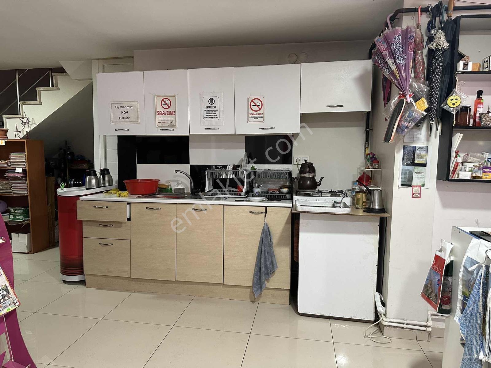 Ortaokul Caddesinde Emsalsiz Çift Katlı Satılık Dükkan | 300 M² - Görsel 20