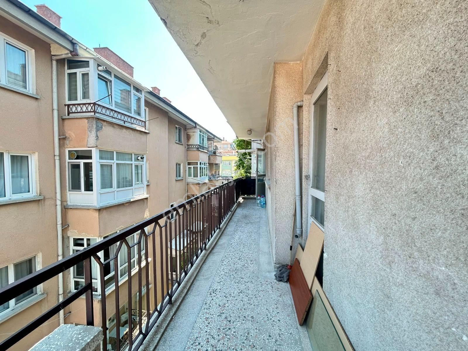 Taner'den Sokullu Cad'de 3+1 Orta Kat Ankara Manzaralı Kombili - Görsel 29