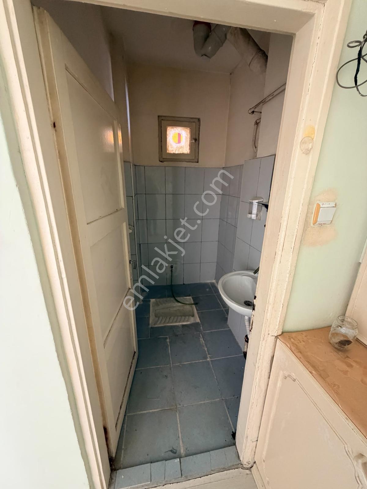 Belsin De Tramvay Yanıbaşında Uzun Süre Oturulabilir Kiralık 3+1 - Görsel 12
