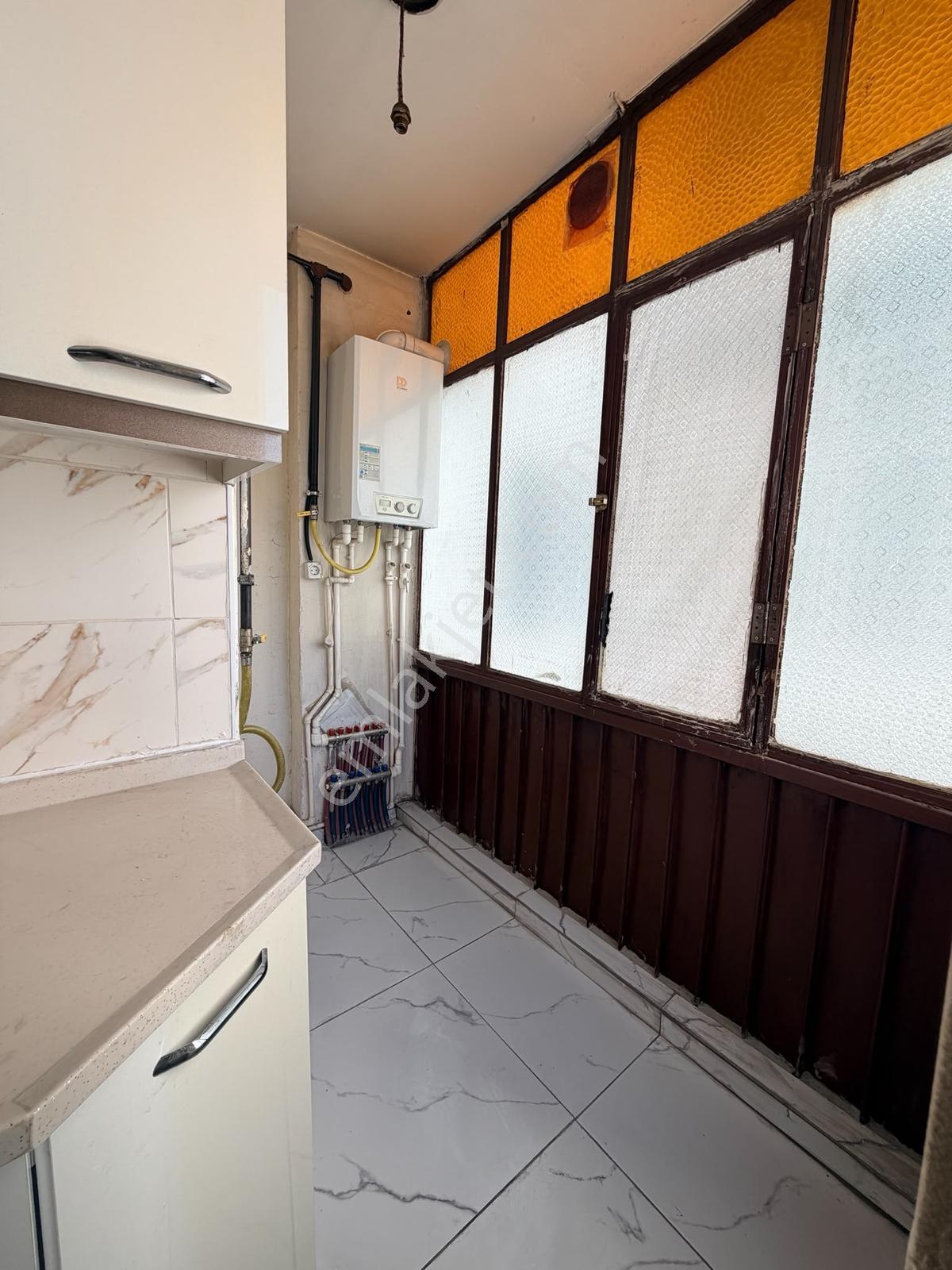 Belsin De Tramvay Yanıbaşında Uzun Süre Oturulabilir Kiralık 3+1 - Görsel 5