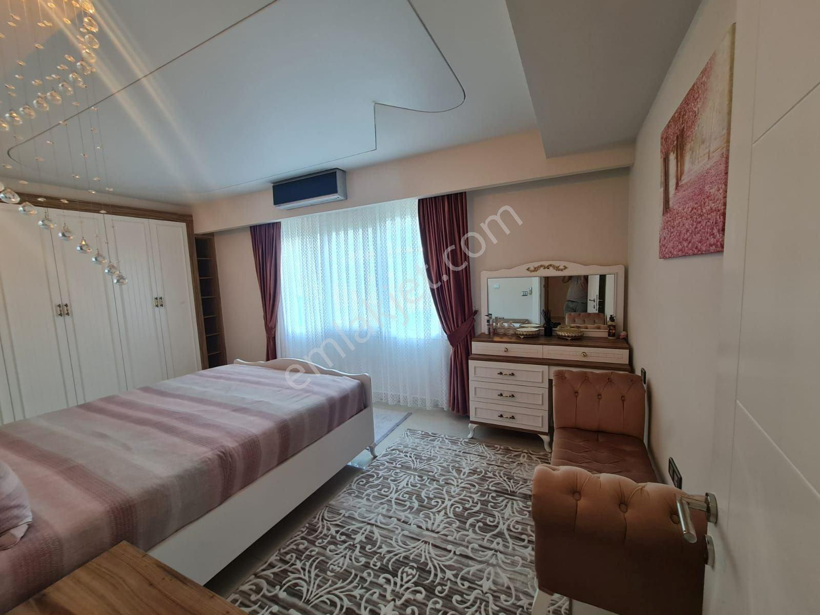 Alanya Mahmutlar – Full Eşyalı, Dağ–deniz Ve Havuz Manzaralı Lüks 3+1 Daire - Görsel 17