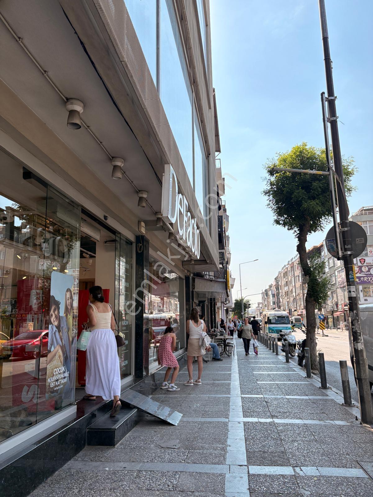 Menderes Caddesi Yakınında 120m² Verandalı Bacalı Kiralık İşyeri - Görsel 50