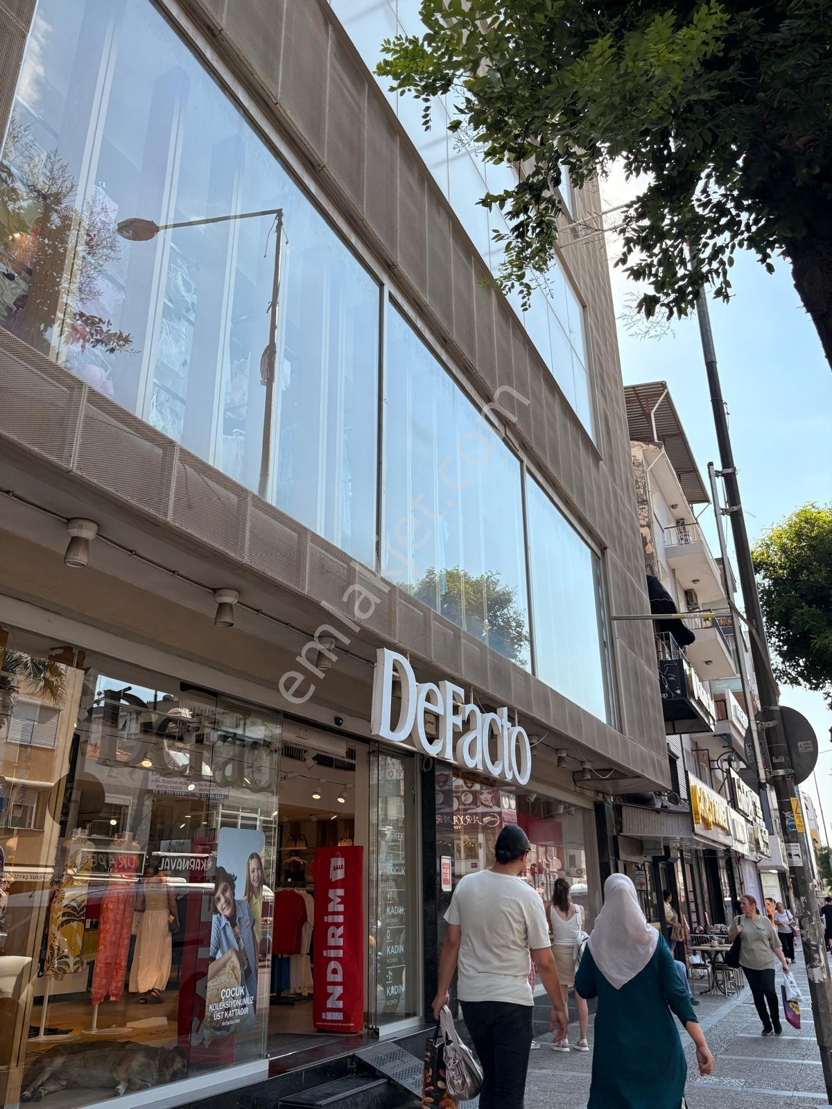 Menderes Caddesi Yakınında 120m² Verandalı Bacalı Kiralık İşyeri - Görsel 25