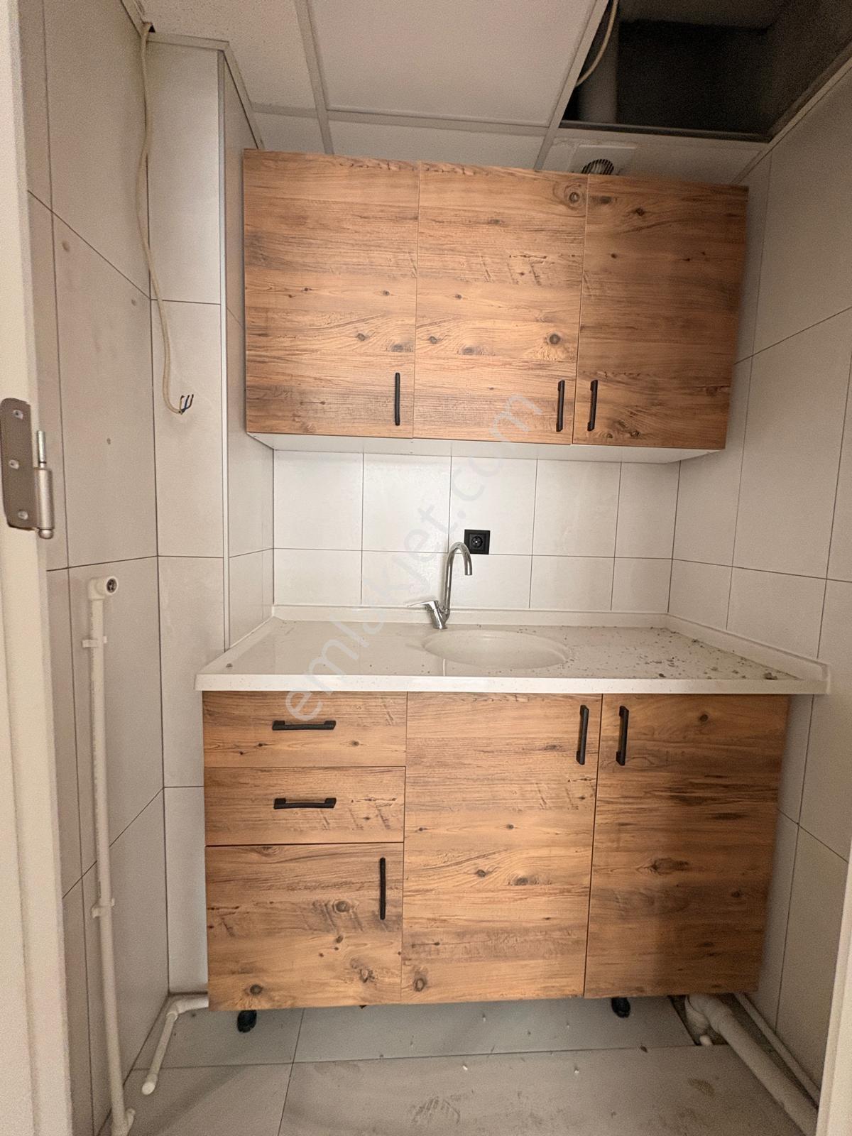 Menderes Caddesi Yakınında 120m² Verandalı Bacalı Kiralık İşyeri - Görsel 21