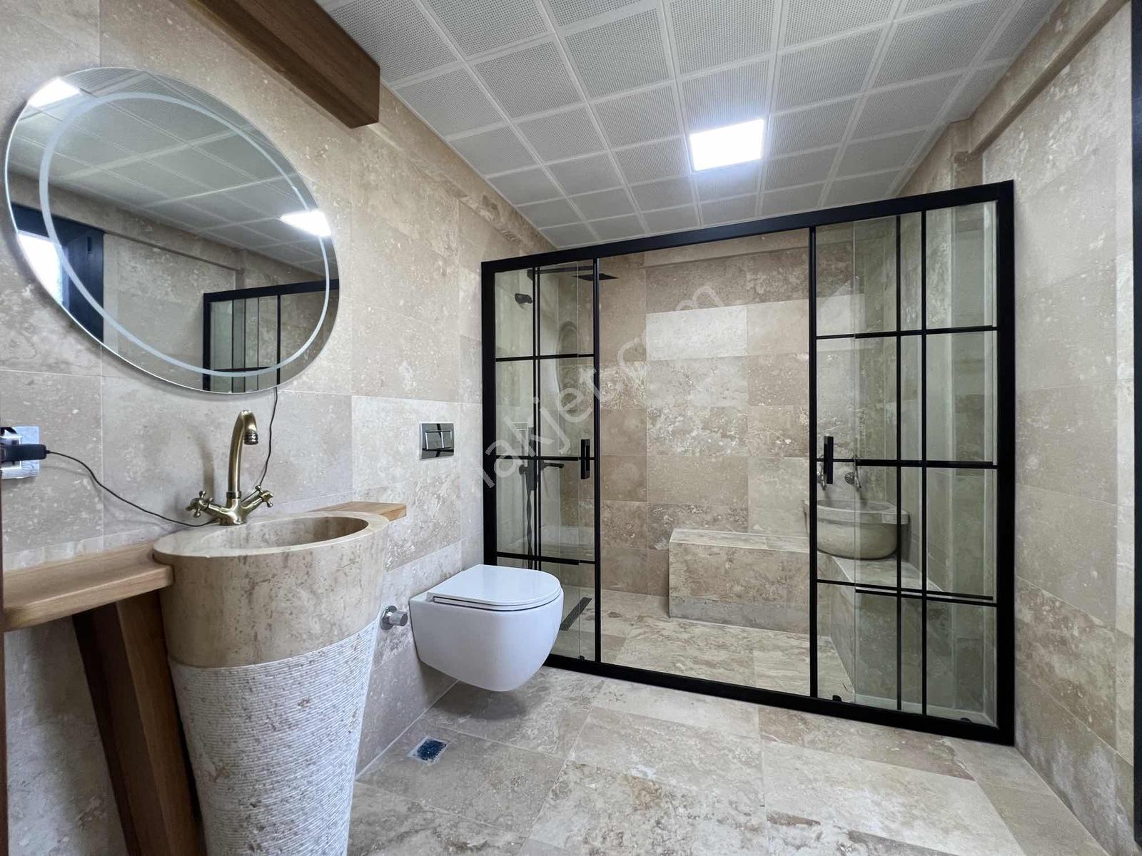 Torbalı'da Eşsiz Satılık Lüks Villa - Görsel 11