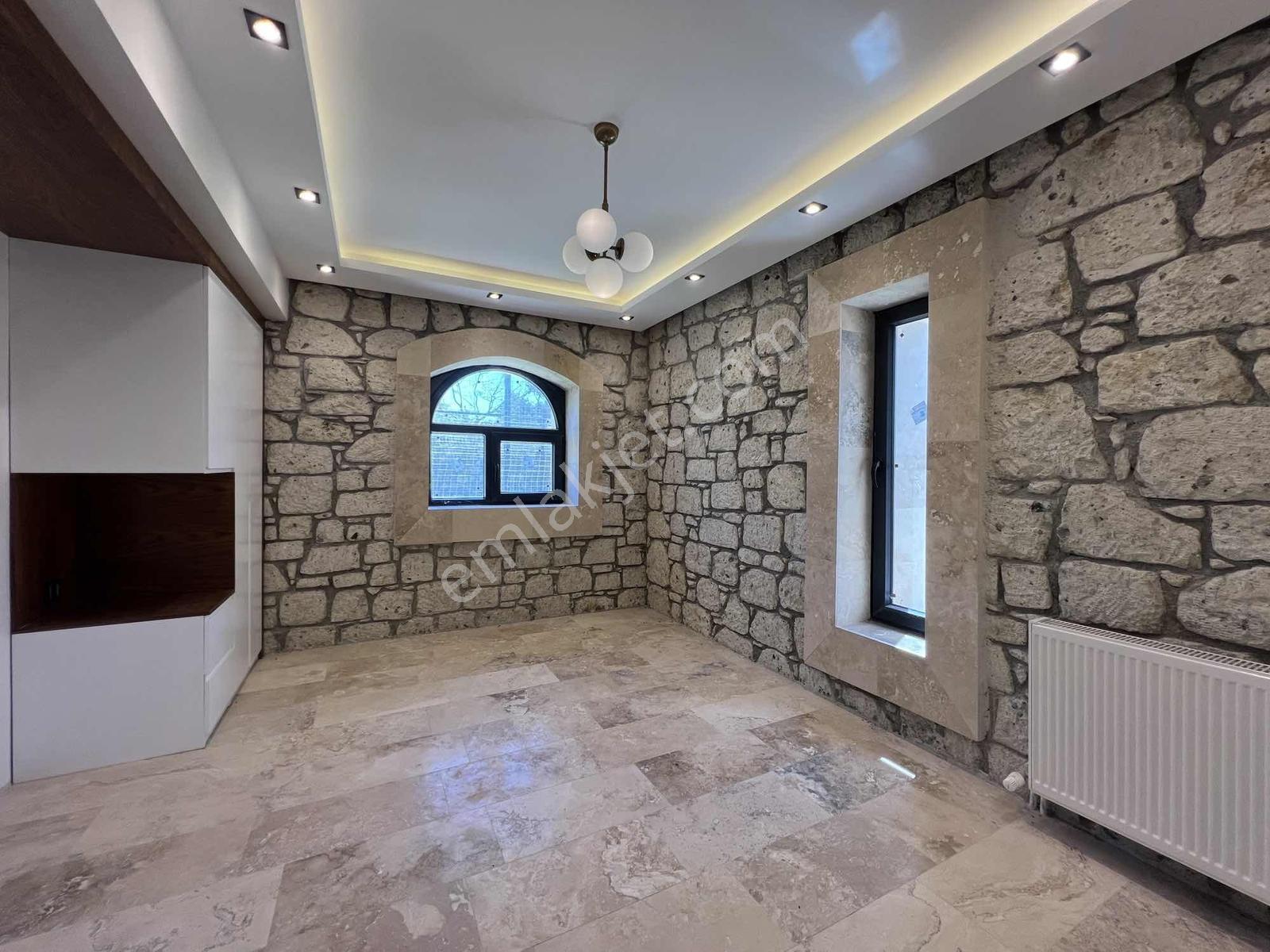 Torbalı'da Eşsiz Satılık Lüks Villa - Görsel 7