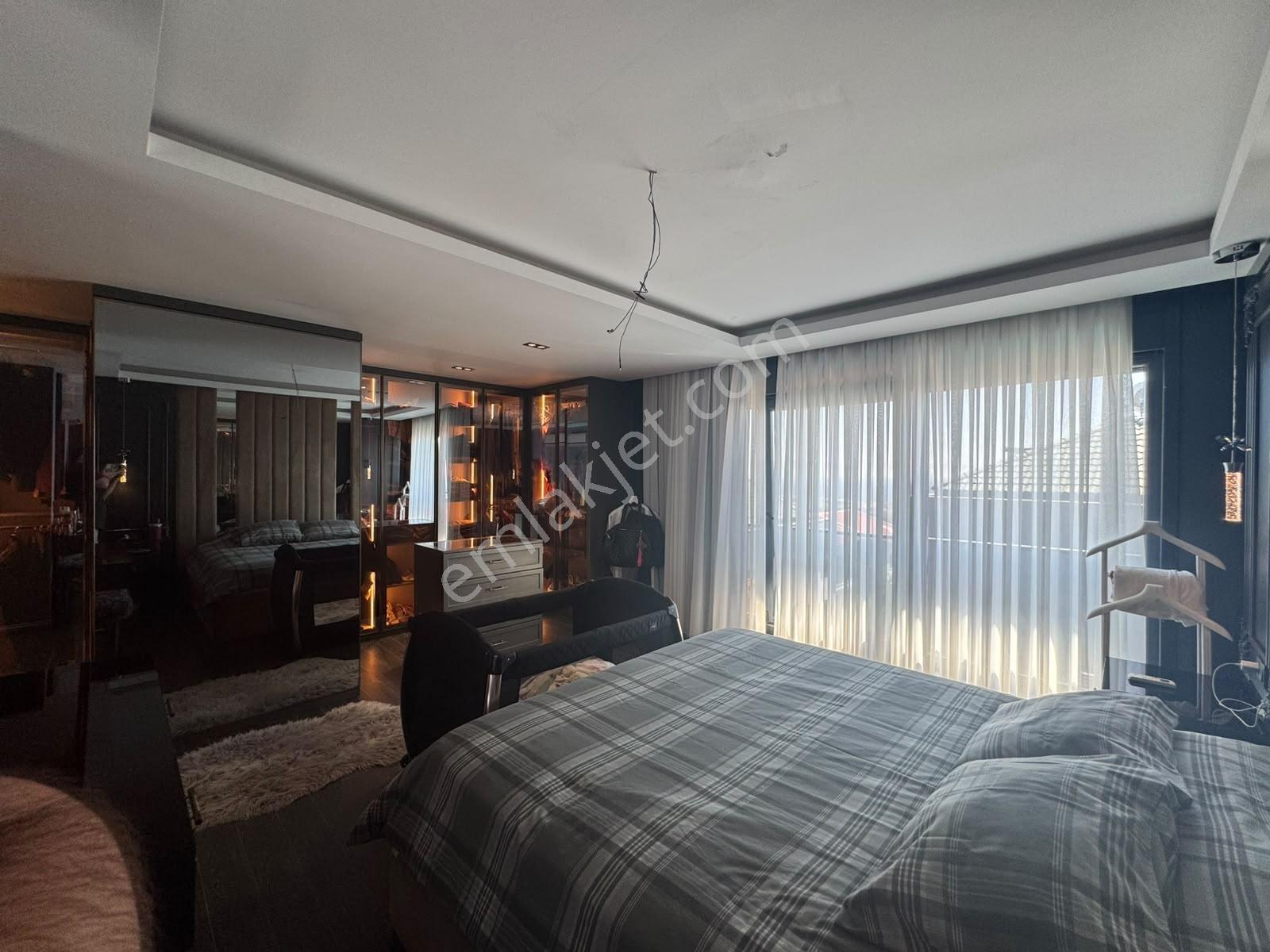 Remax Hedef Ten Büyükçekmece Kumburgaz Özel İç Dizayn 5+2 Villa - Görsel 20