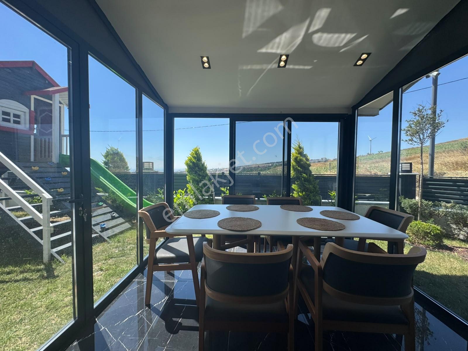 Remax Hedef Ten Büyükçekmece Kumburgaz Özel İç Dizayn 5+2 Villa - Görsel 19