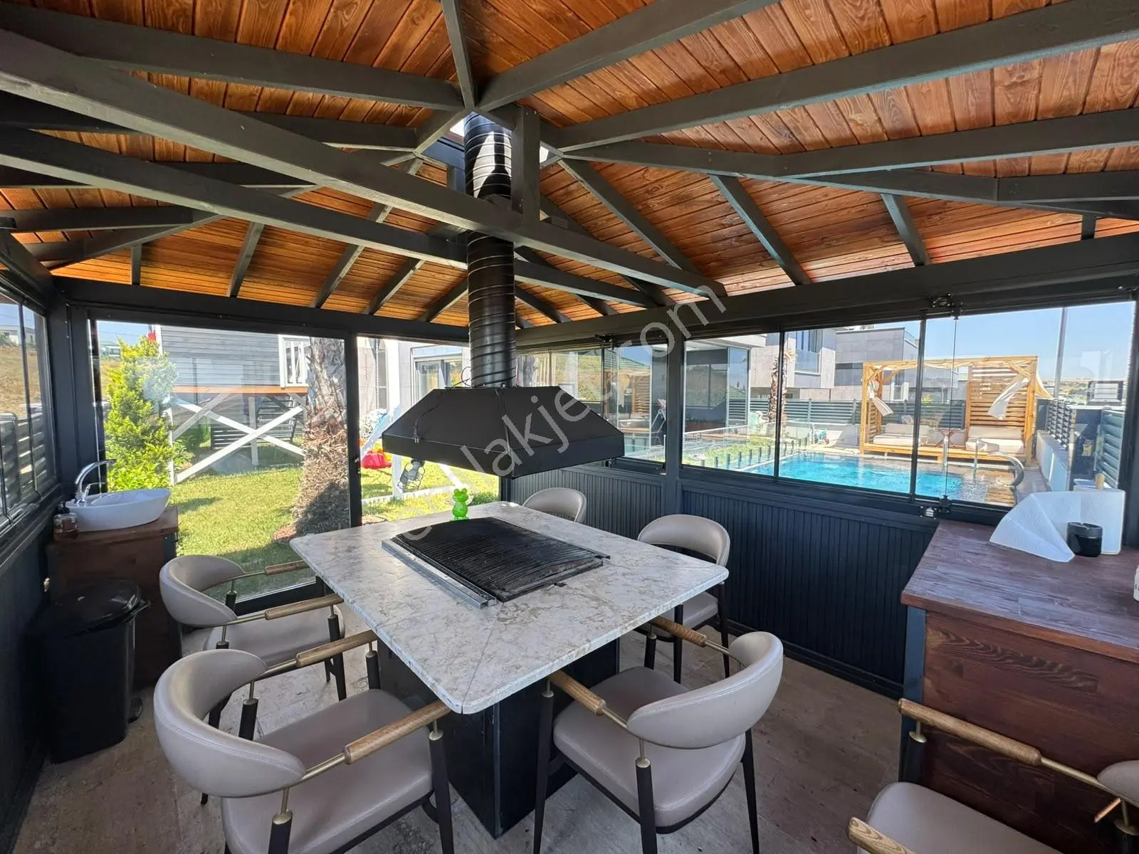 Remax Hedef Ten Büyükçekmece Kumburgaz Özel İç Dizayn 5+2 Villa - Görsel 9