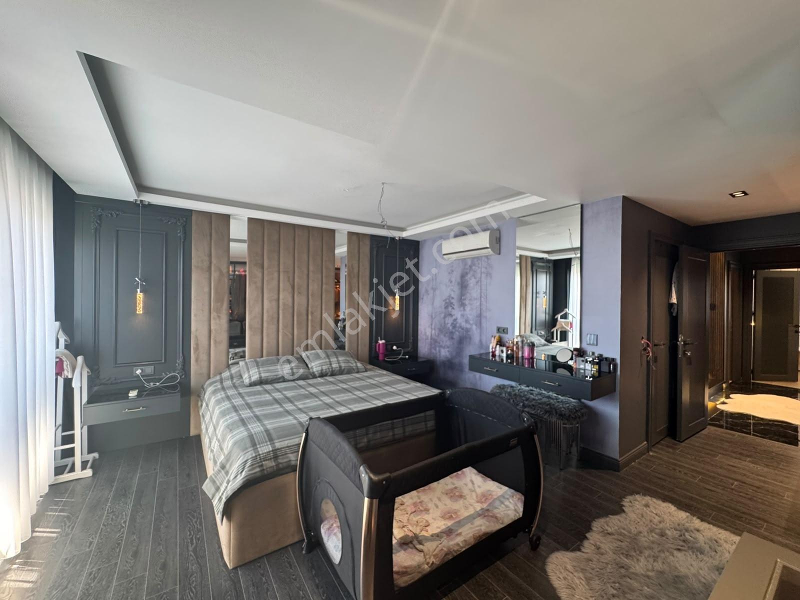 Remax Hedef Ten Büyükçekmece Kumburgaz Özel İç Dizayn 5+2 Villa - Görsel 21