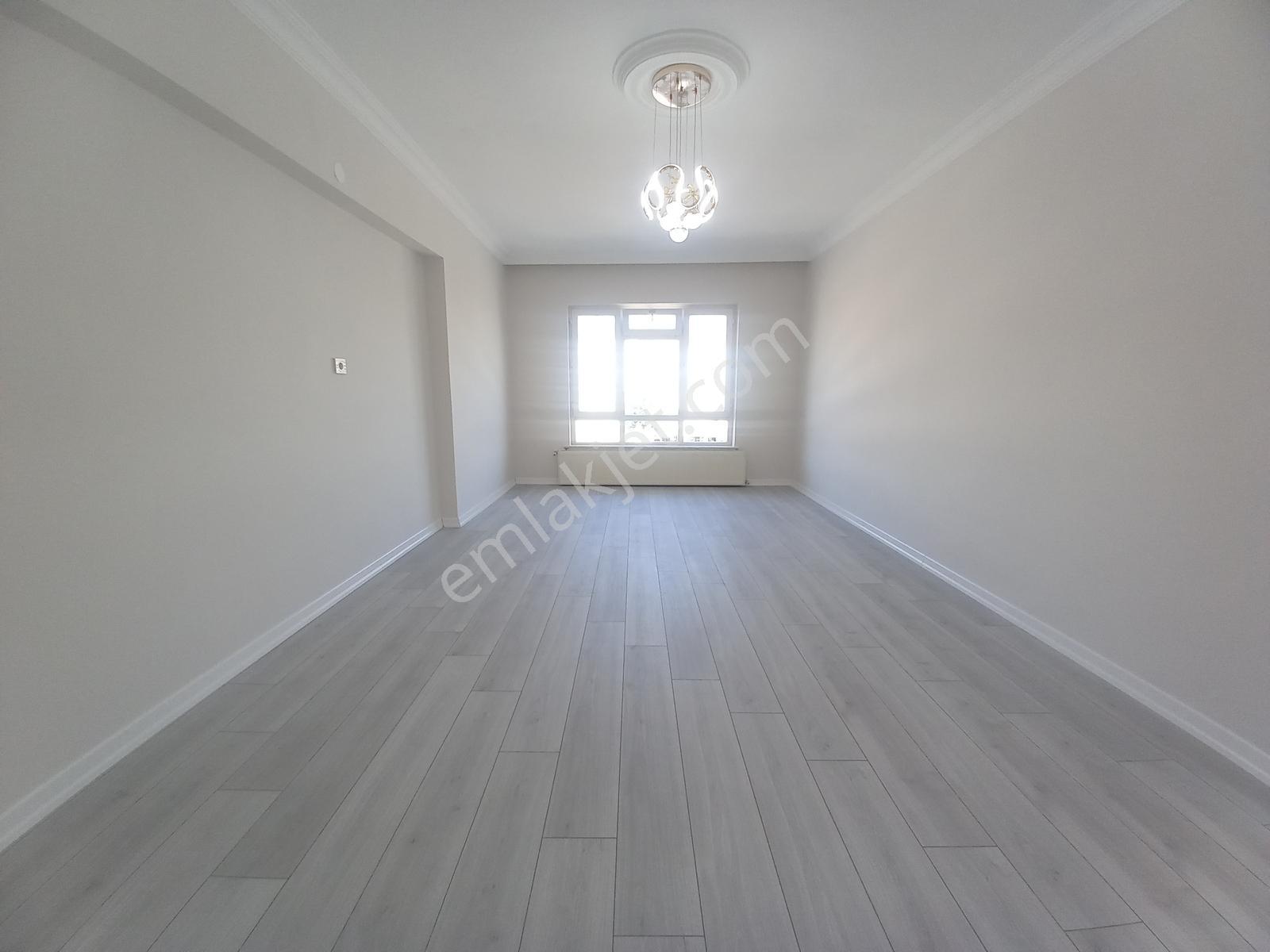 Elif Emlak'tan Mareşal Çakmak Mah.asansörlü Ferah Bağımsız Daire - Görsel 8