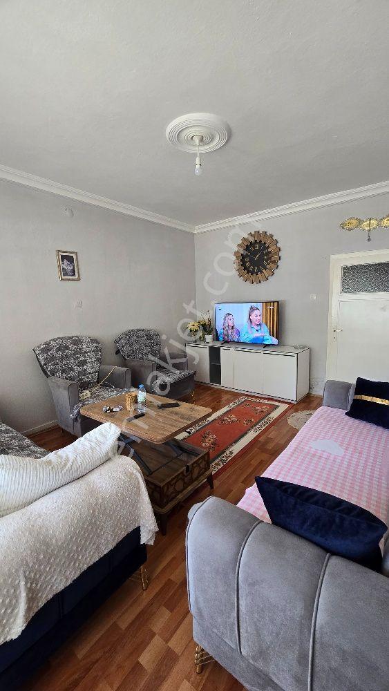 Kaşif Hoca Cd Düz Giriş Merkezi Konum Ön Cephe 2+1 Satılık Daire Yıldız Emlak'tan - Görsel 4