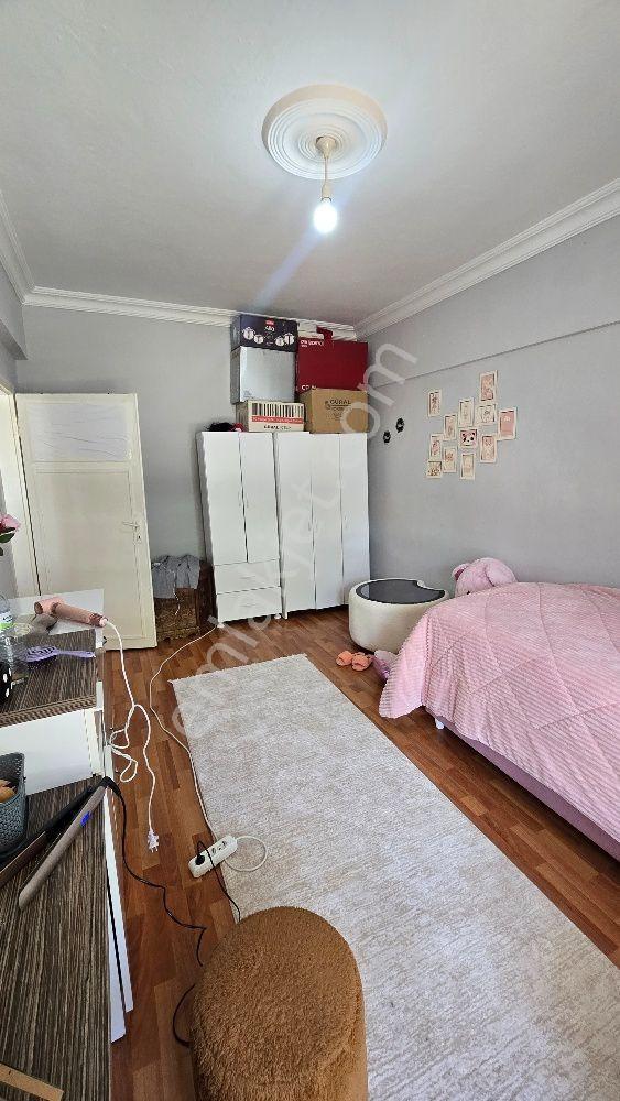 Kaşif Hoca Cd Düz Giriş Merkezi Konum Ön Cephe 2+1 Satılık Daire Yıldız Emlak'tan - Görsel 6